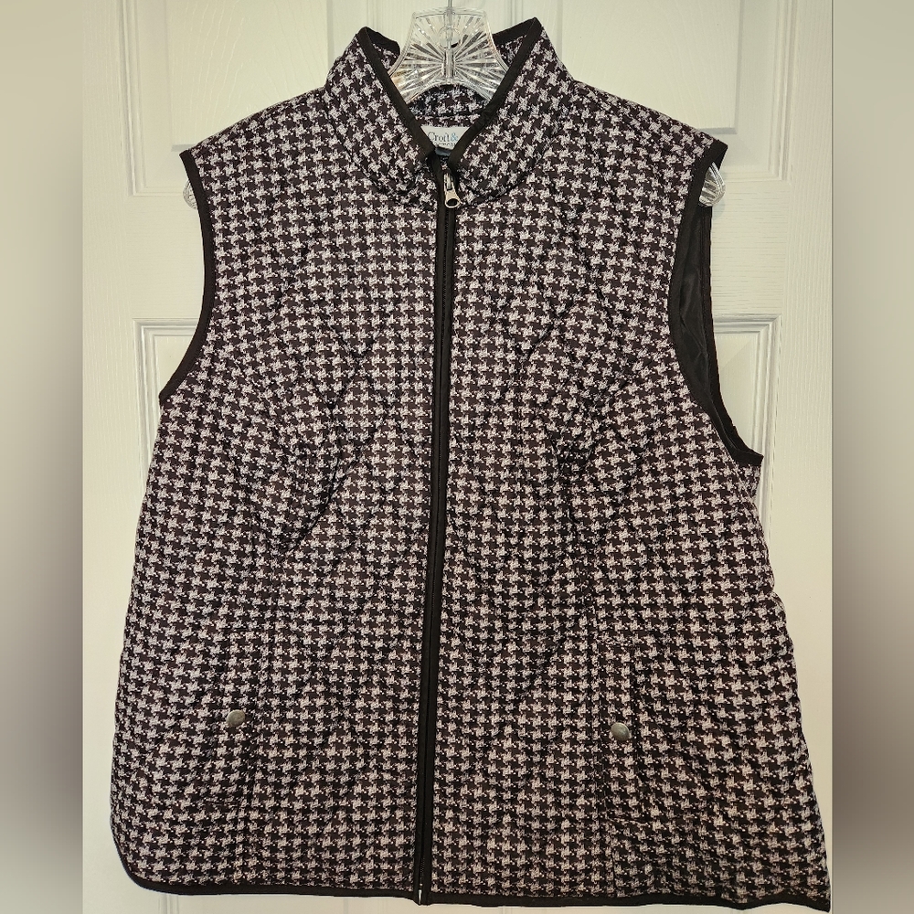 Houndstooth Black and White Quilted Vest - Lightweight - Croft & Barrow